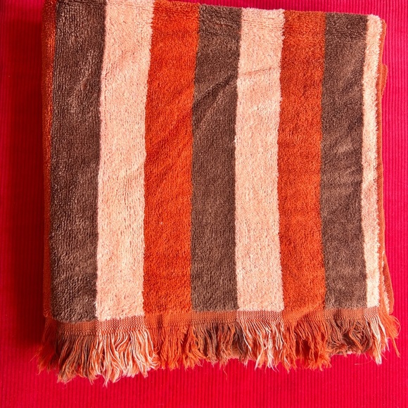 Caldwell Vintage 70s Soft Cotton Groovy Bath and Hand Towel Set - Picture 4 of 6